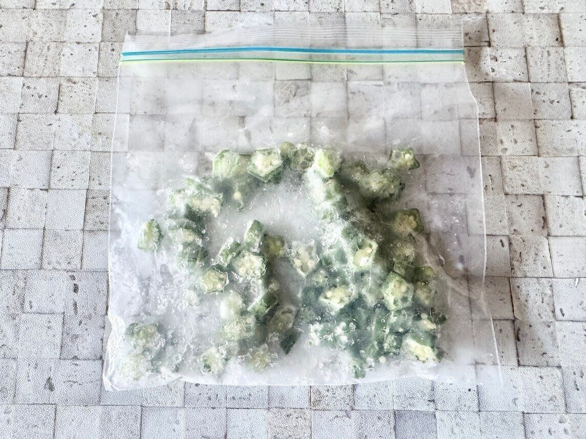 4. オクラ：ゆでて冷凍でネバネバキープ