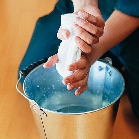 隅まできれいになって効率もup お坊さん流ぞうきんがけの方法 サンキュ