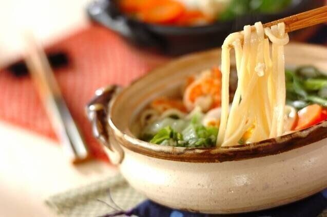 ゆで鶏スープで煮込みうどん