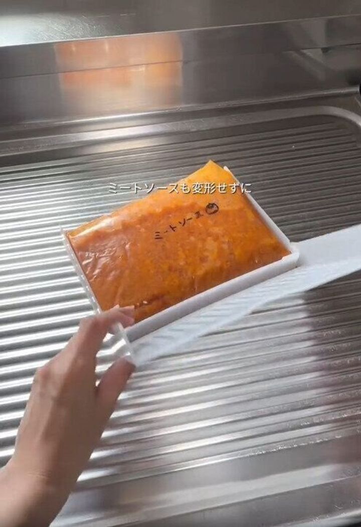 【セリア】下味冷凍やミートソースもバッチリ収納