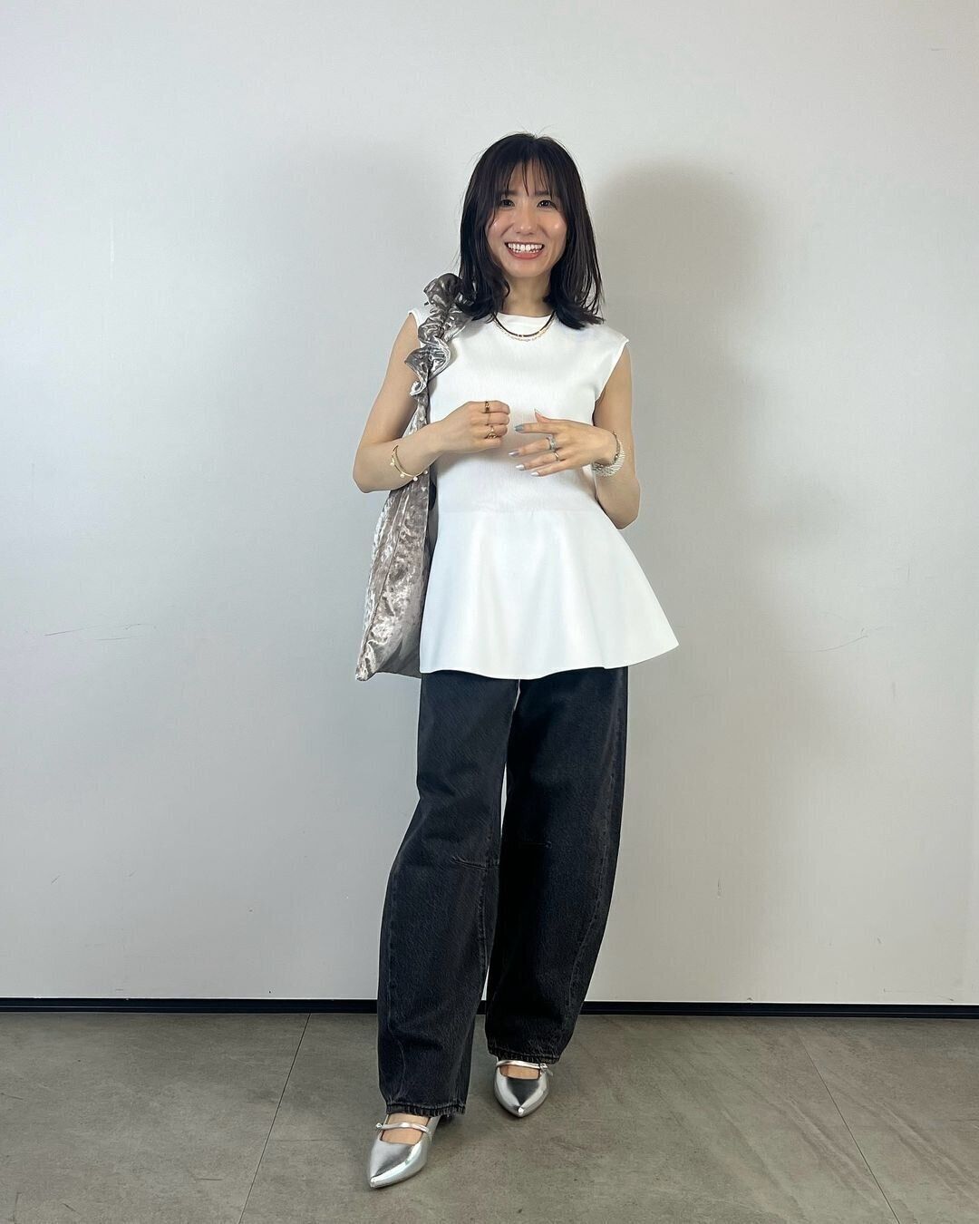 待望の再販！GUの大人気デニム「バレルレッグジーンズ」着こなし実例