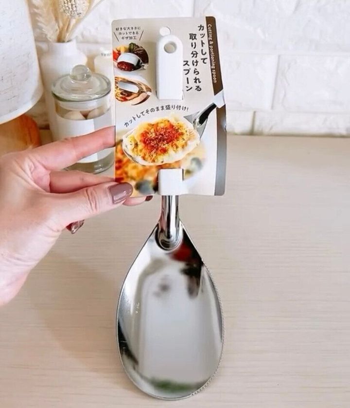 取り分けが簡単!「カットして取り分けられるスプーン」