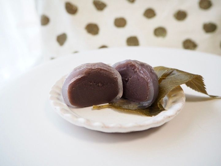 シャトレーゼ「くず桜こし餡」断面写真