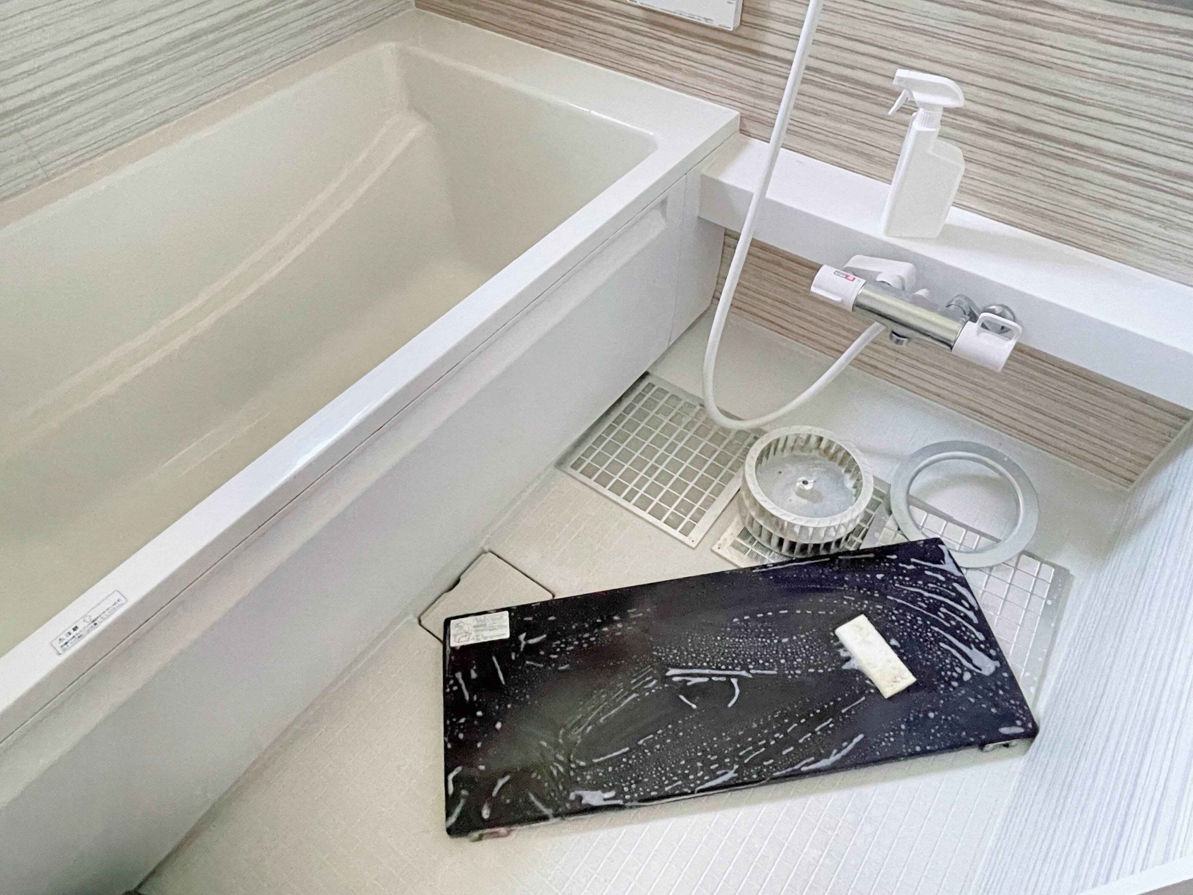 「お風呂場」で洗うのが正解