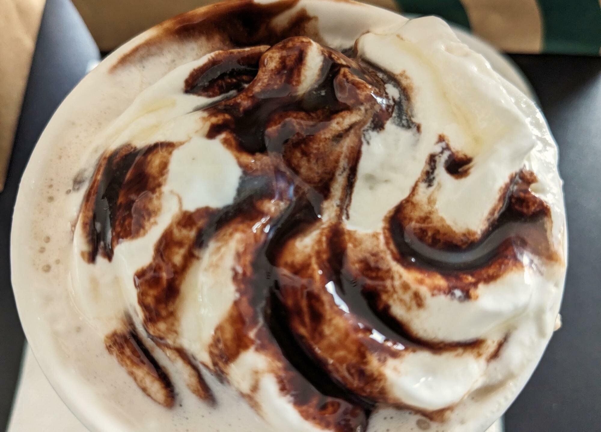 スターバックス　ダブルチョコレートラテ