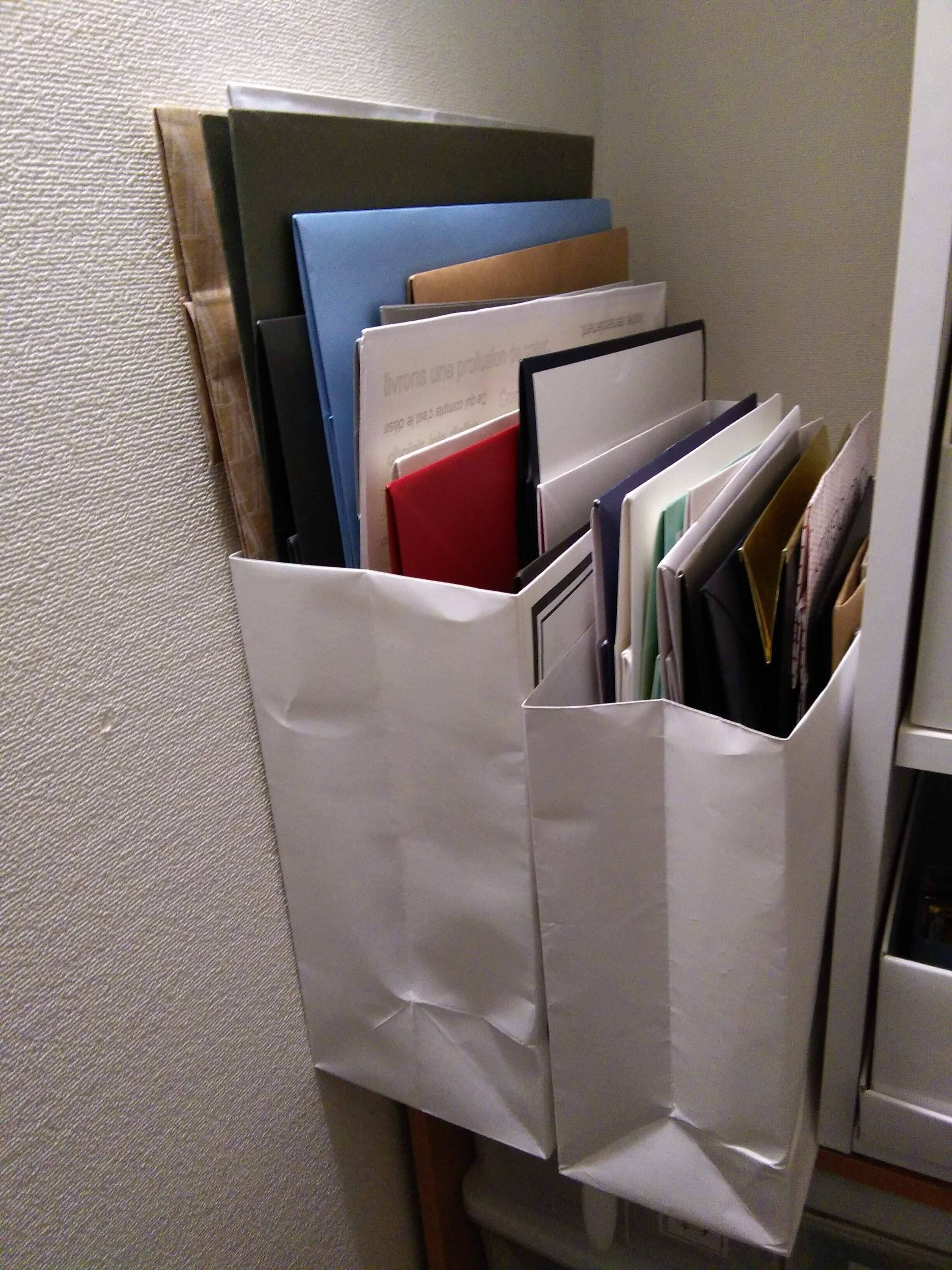 それ捨てちゃダメ アイテムの代表格 紙袋を有効利用する方法を片づけのプロが解説 サンキュ