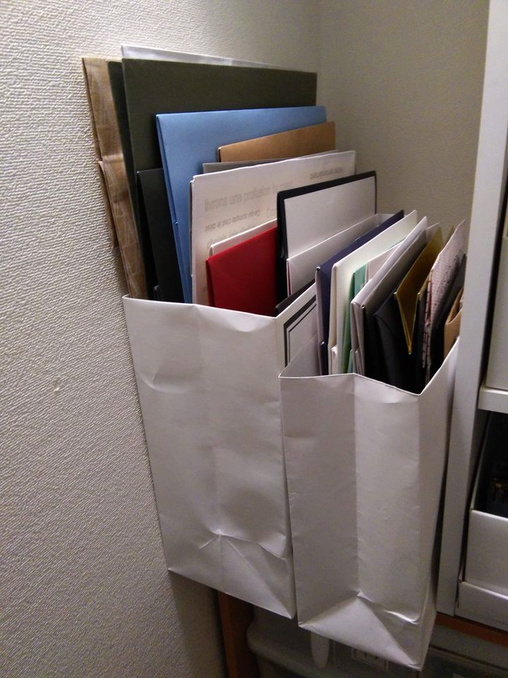 それ捨てちゃダメ アイテムの代表格 紙袋を有効利用する方法を片づけのプロが解説 サンキュ それ捨てちゃダメ アイテムの代表格 紙袋を有効利用する方法を片づけのプロが解説 サンキュ