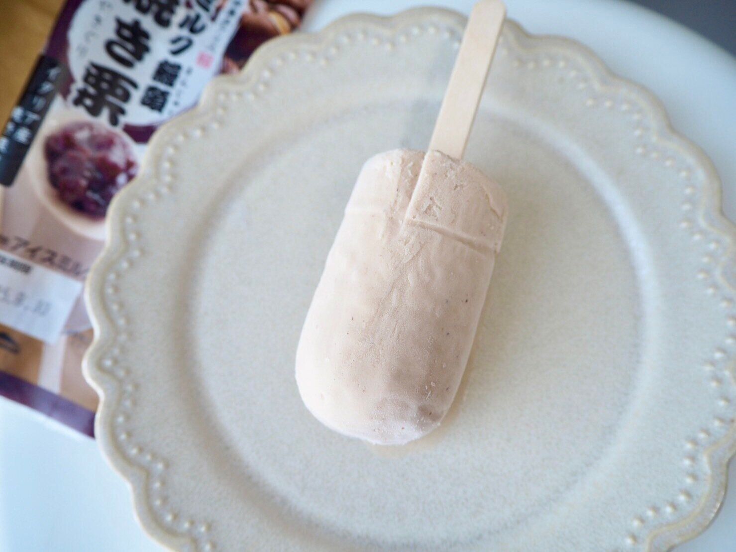 シャトレーゼ「和菓子アイス ミルク饅頭 イタリア産焼き栗」商品写真