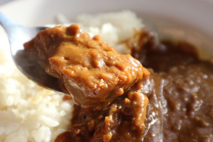 焙煎スパイスのごろり牛肉カレー