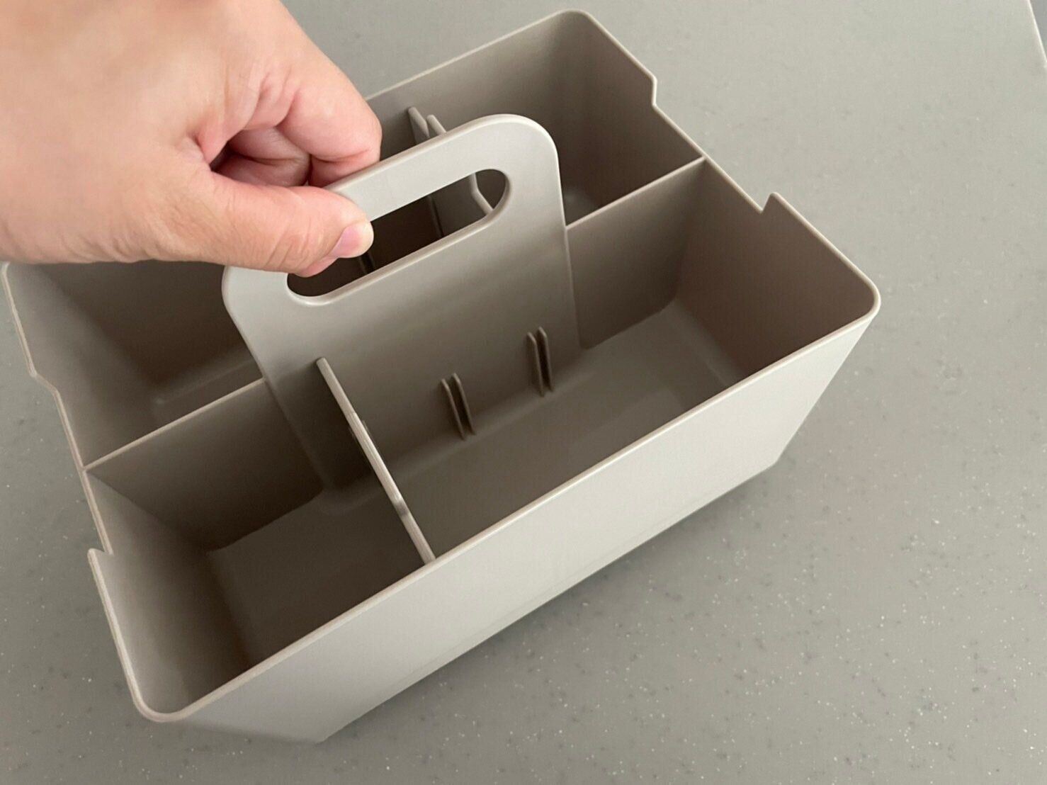 リビングの小物入れとして