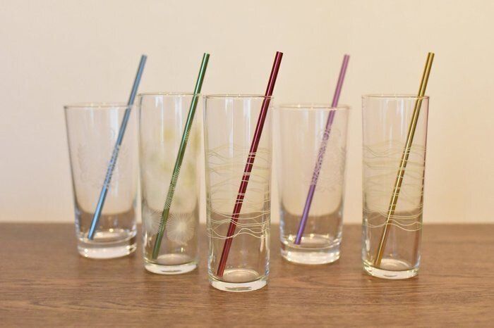 一緒に洗浄用のブラシがついていることで、洗って繰り返し使うための課題だった洗浄がラクに。