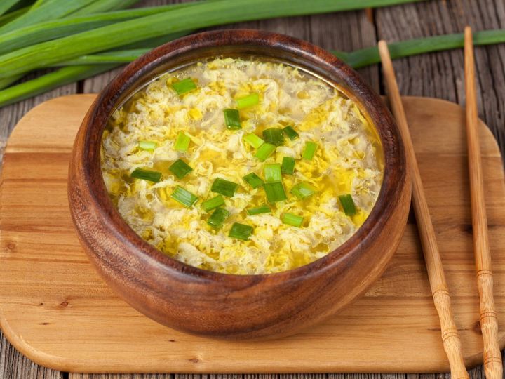 気になる たまごスープ のカロリーや炭水化物量とは 食べる際に押さえるべきポイントを紹介 サンキュ 気になる たまごスープ のカロリーや炭水化物量とは 食べる際に押さえるべきポイントを紹介 サンキュ