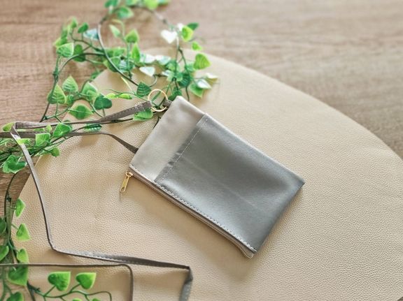 セリアミニショルダーバッグ