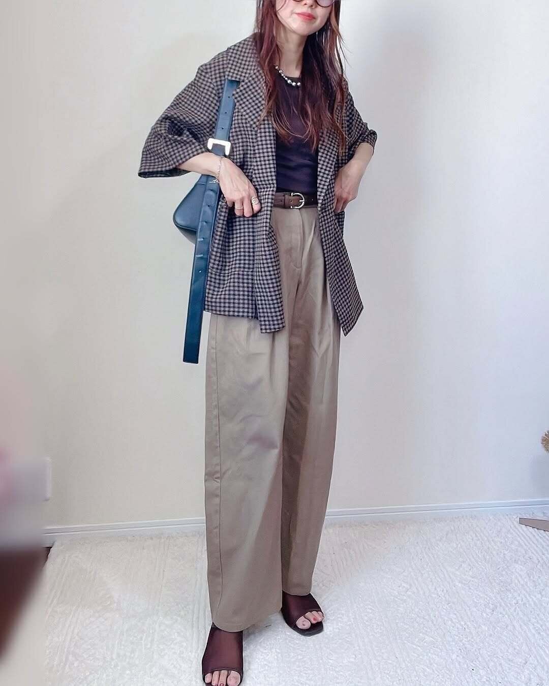 GU　チノバレルレッグタックパンツ