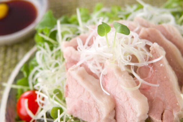  ゆで豚・からしじょうゆ