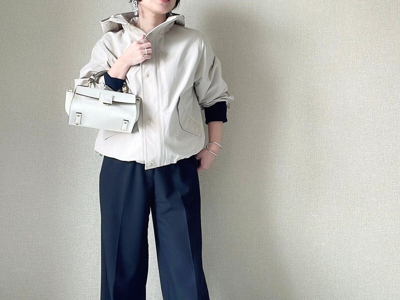 春アウター　ユニクロ