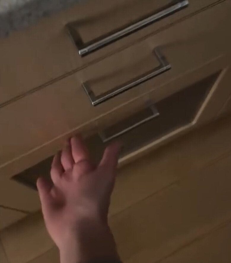 丸めてポイっとするだけ！簡単収納アイデア