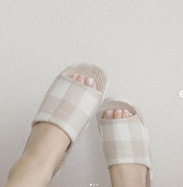 100均スリッパ 知らないなんてもったいないですよ 100均で買える素敵なスリッパをご紹介 サンキュ