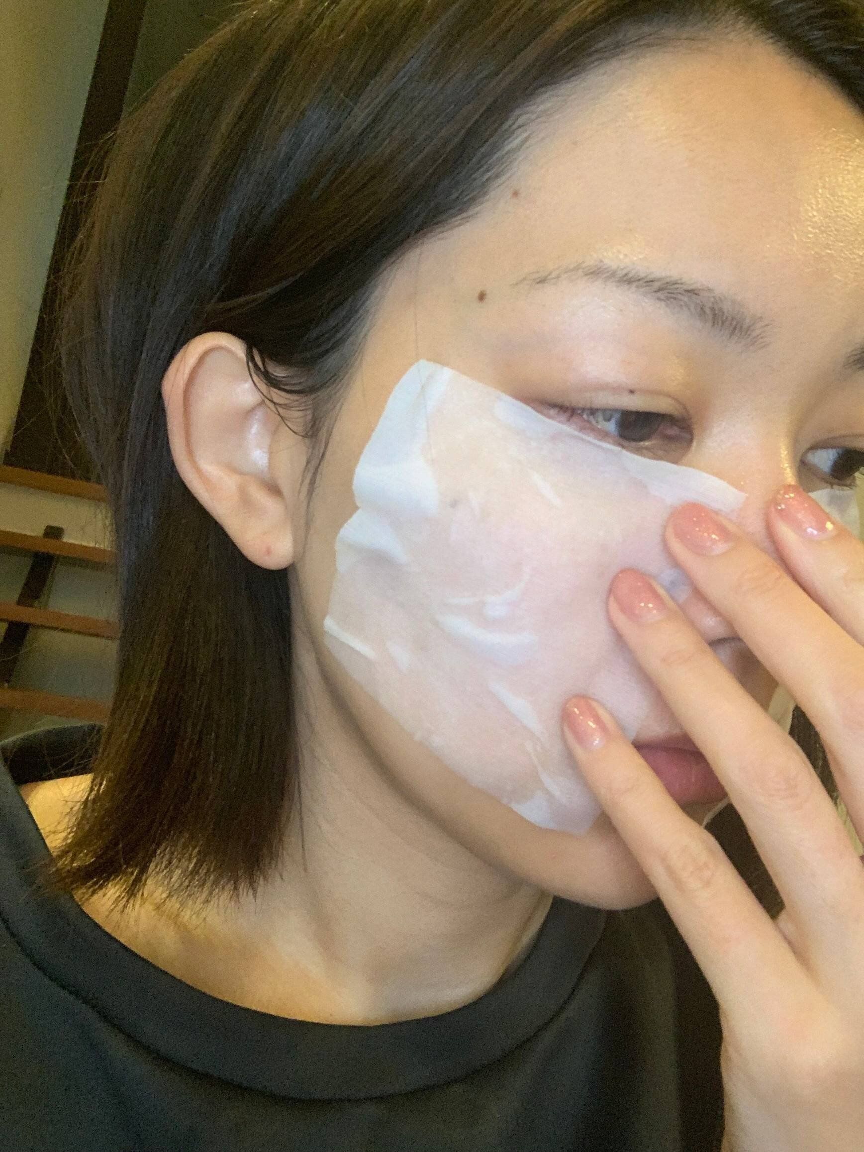 シートを乗せた顔