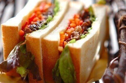  牛肉ショウガサンド