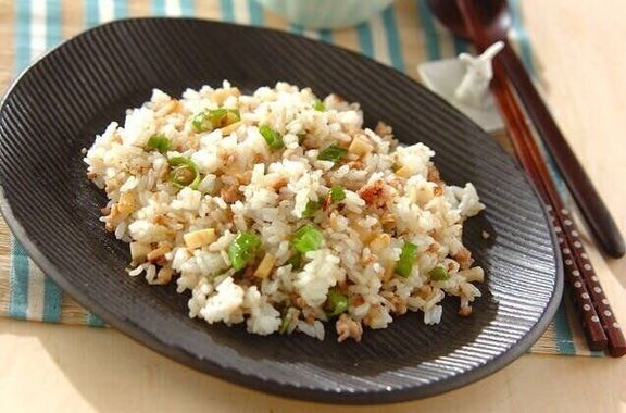 鶏ひき肉のユズコショウチャーハン