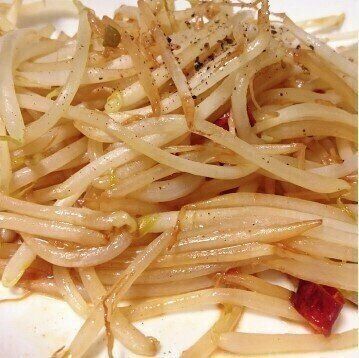 ストウブDE〜もやし炒め