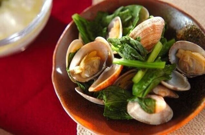 アサリと小松菜の酒蒸し