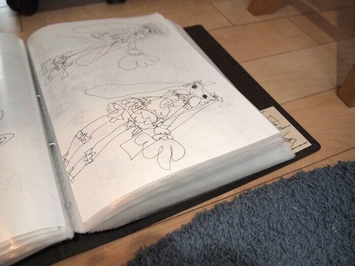 子どもの描いた絵が捨てられない 無印良品スチール2穴パンチと2穴ファイルで解決 サンキュ 子どもの描いた絵が捨てられない 無印良品スチール2穴パンチと2穴ファイルで解決 サンキュ