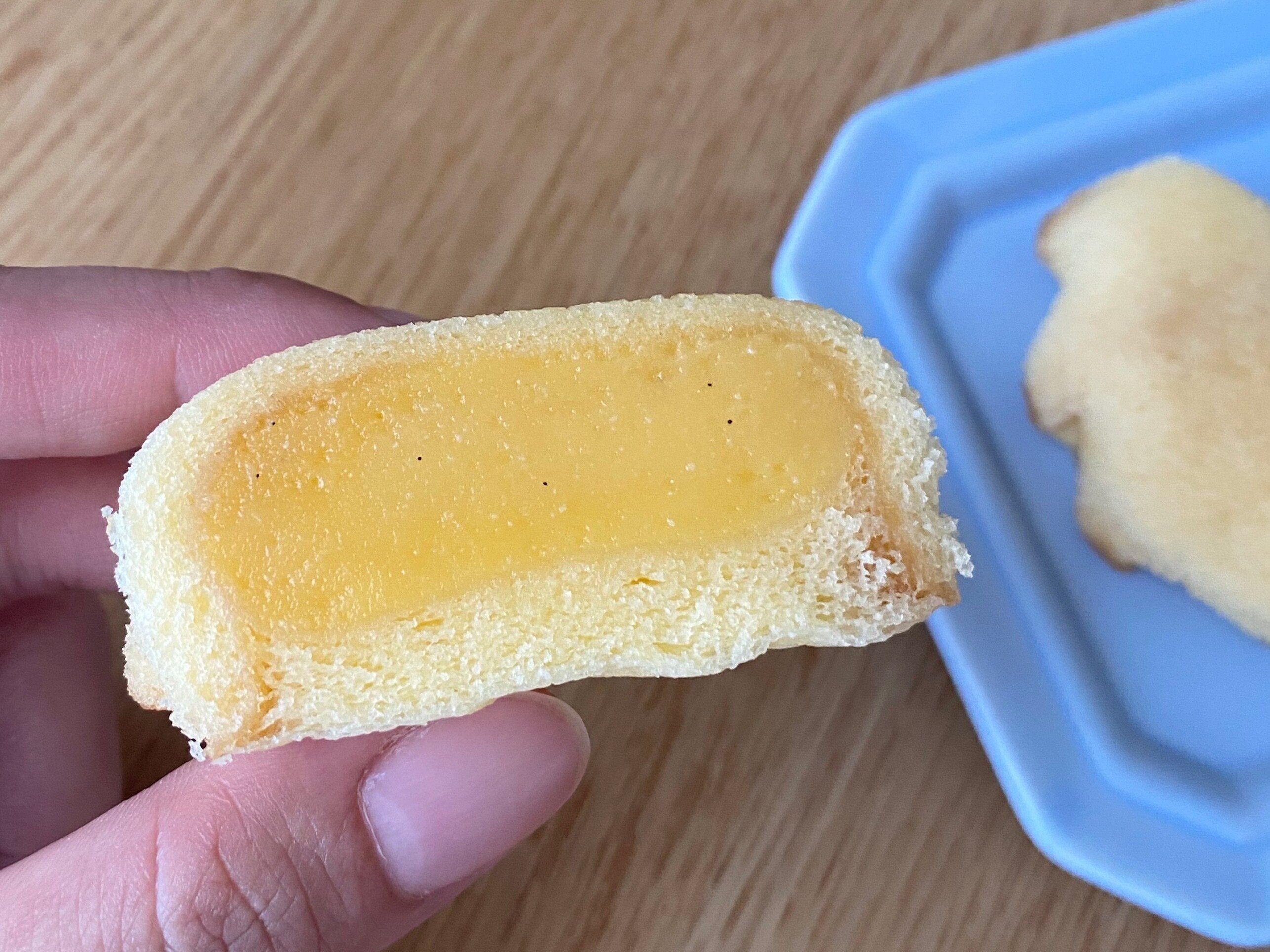 ふんわりムーンカスタード