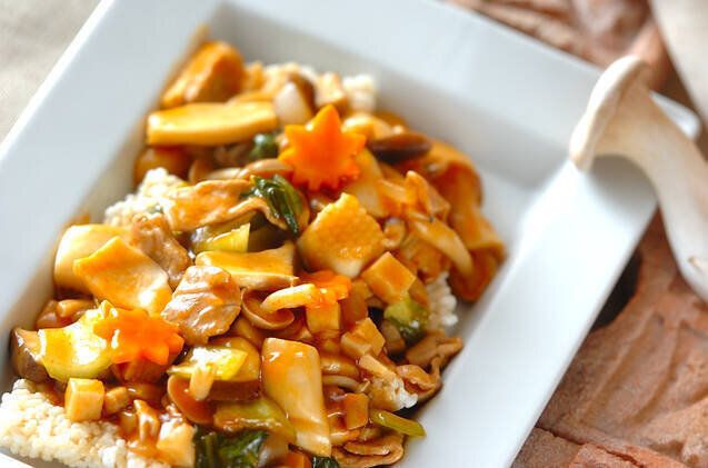  キノコのおこげあんかけ