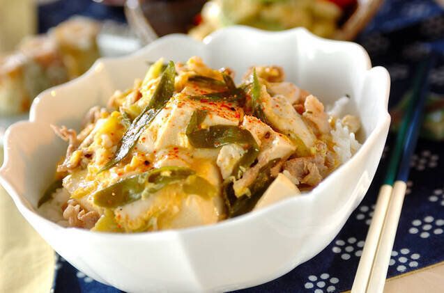  おいしい！ みそ煮豆腐の卵とじ丼