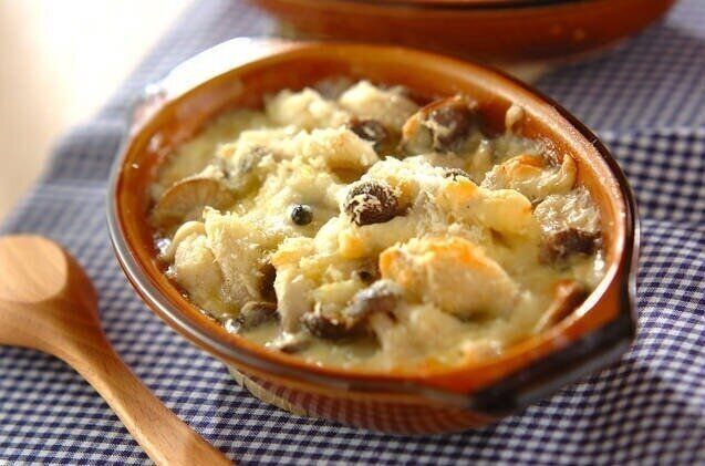 お餅のキノコグラタン風