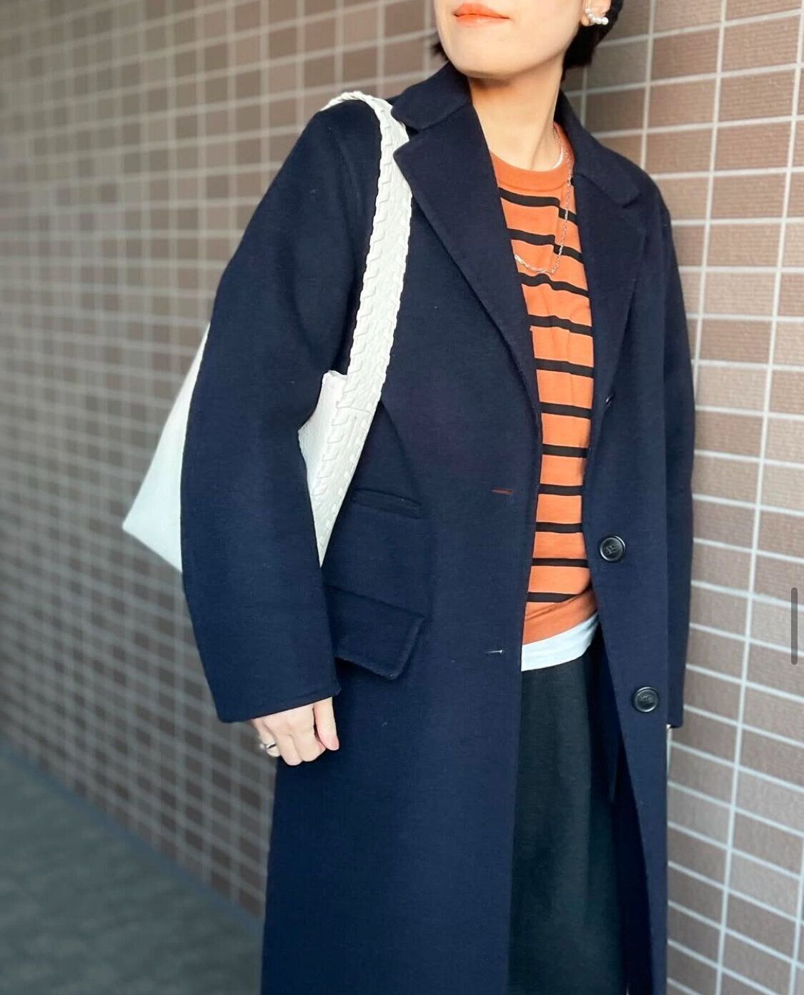 ボーダーニットにネイビーコート