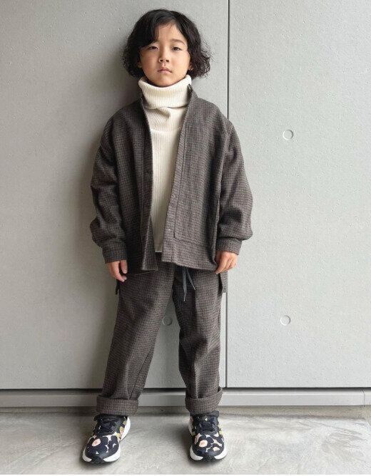 おしゃれ小学生男子の髪型・ヘアカタログ。クールに決まる！おしゃれミディアムパーマ