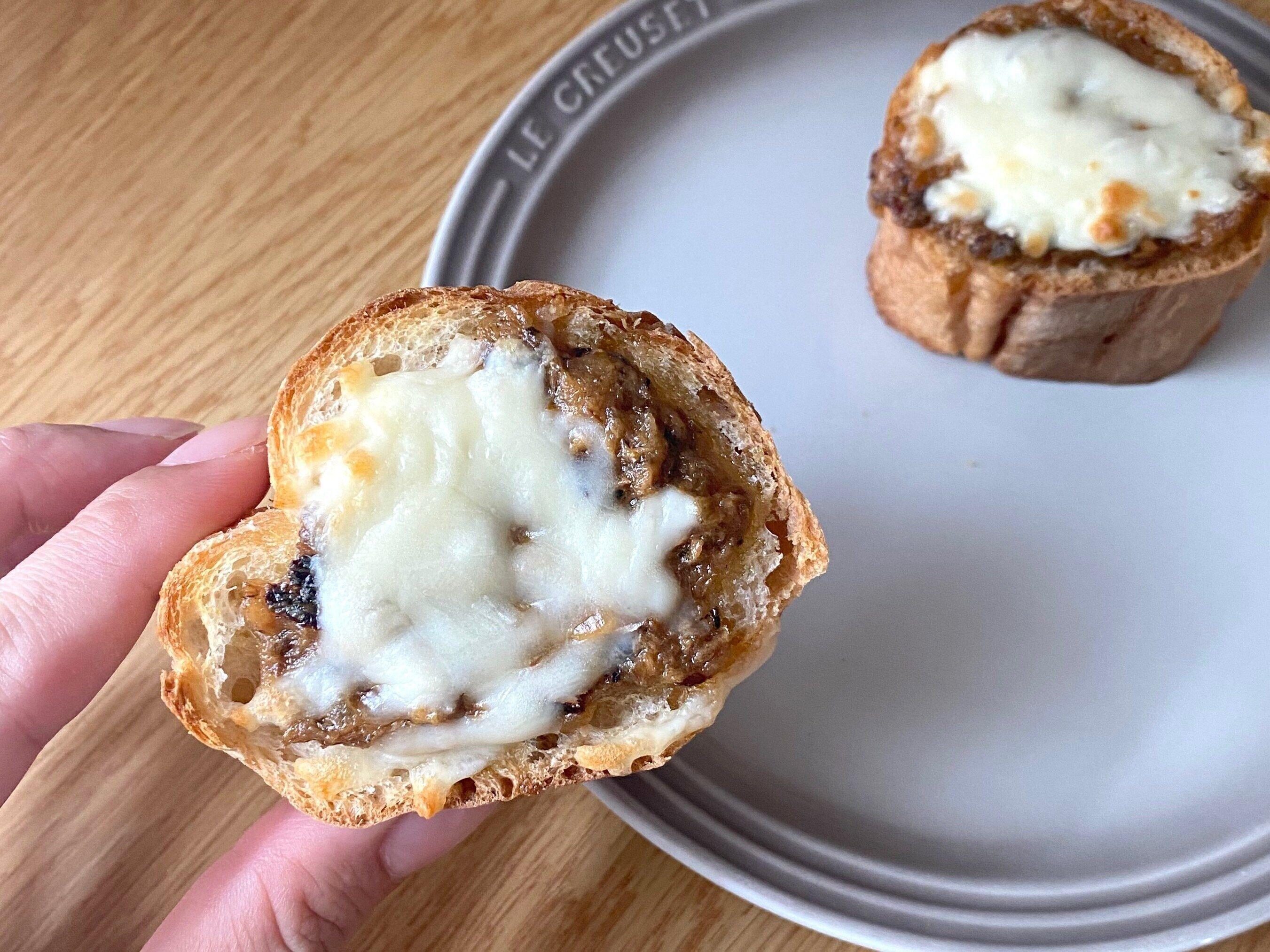 バケットにのせた旨いわし