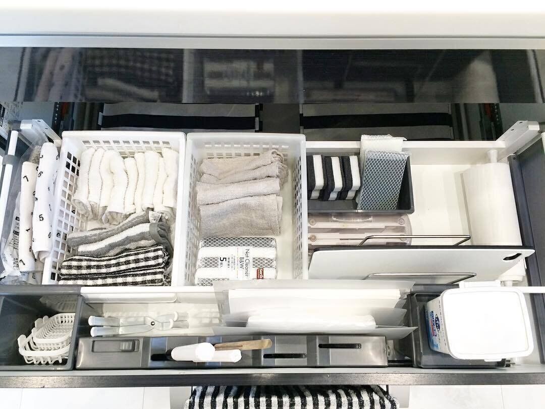 引き出しのなかでキッチンペーパーを収納！