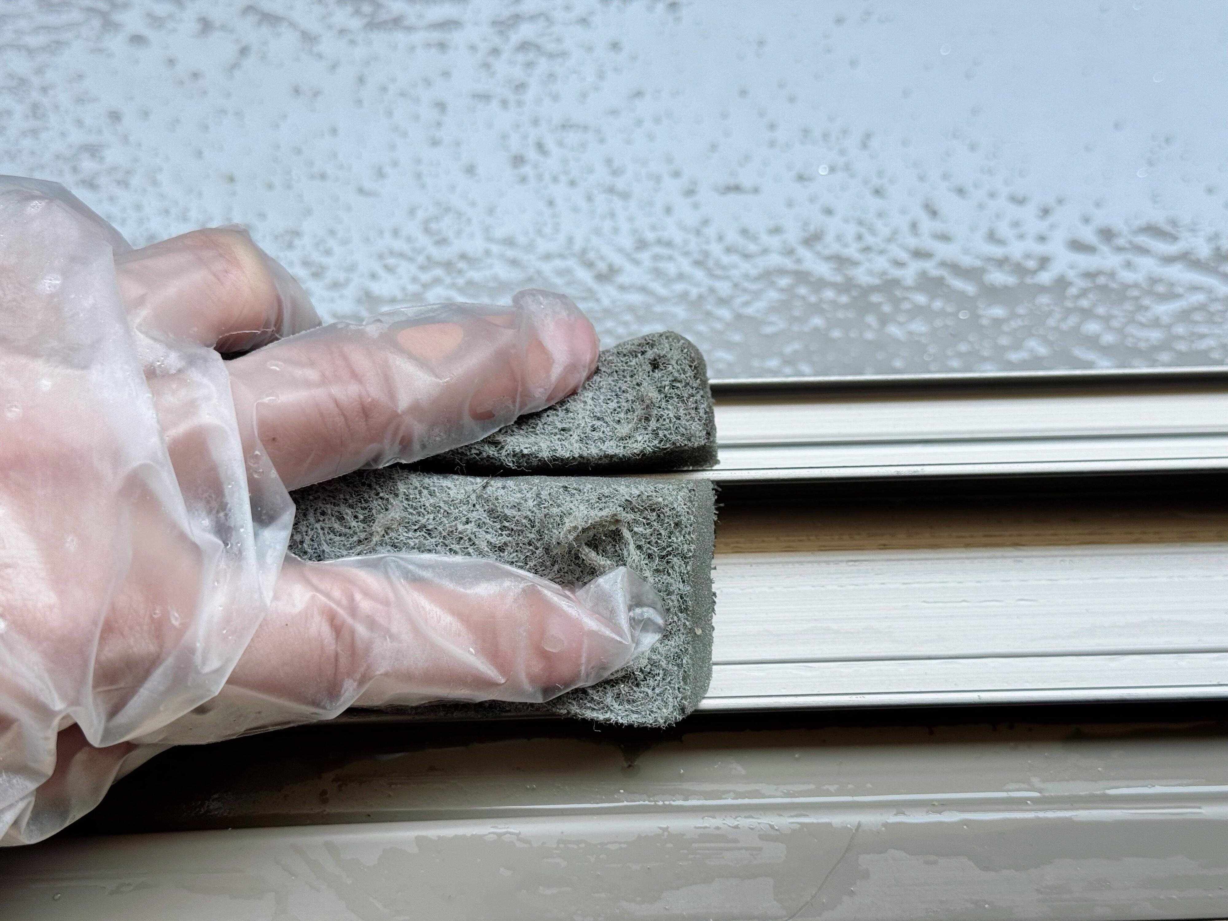 1．窓・サッシの掃除に