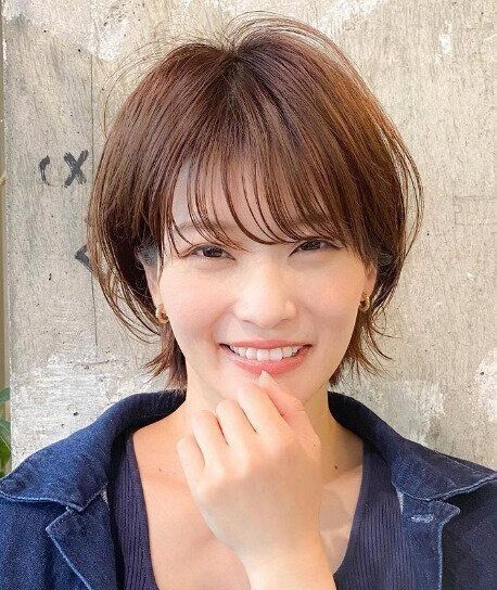面長女性におすすめの髪型 22最新 40代に似合うヘアスタイル29選 サンキュ