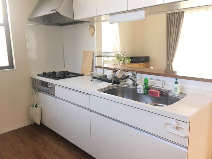 ミニマリストに学ぶ キッチンの収納方法と断捨離 サンキュ ミニマリストに学ぶ キッチンの収納方法と断捨離 サンキュ