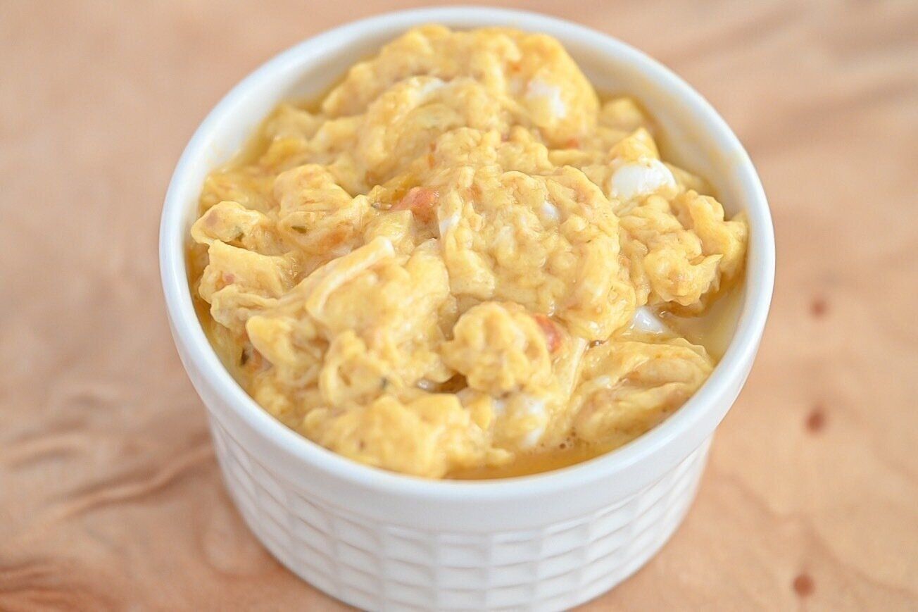 ココットに入ったスクランブルエッグ