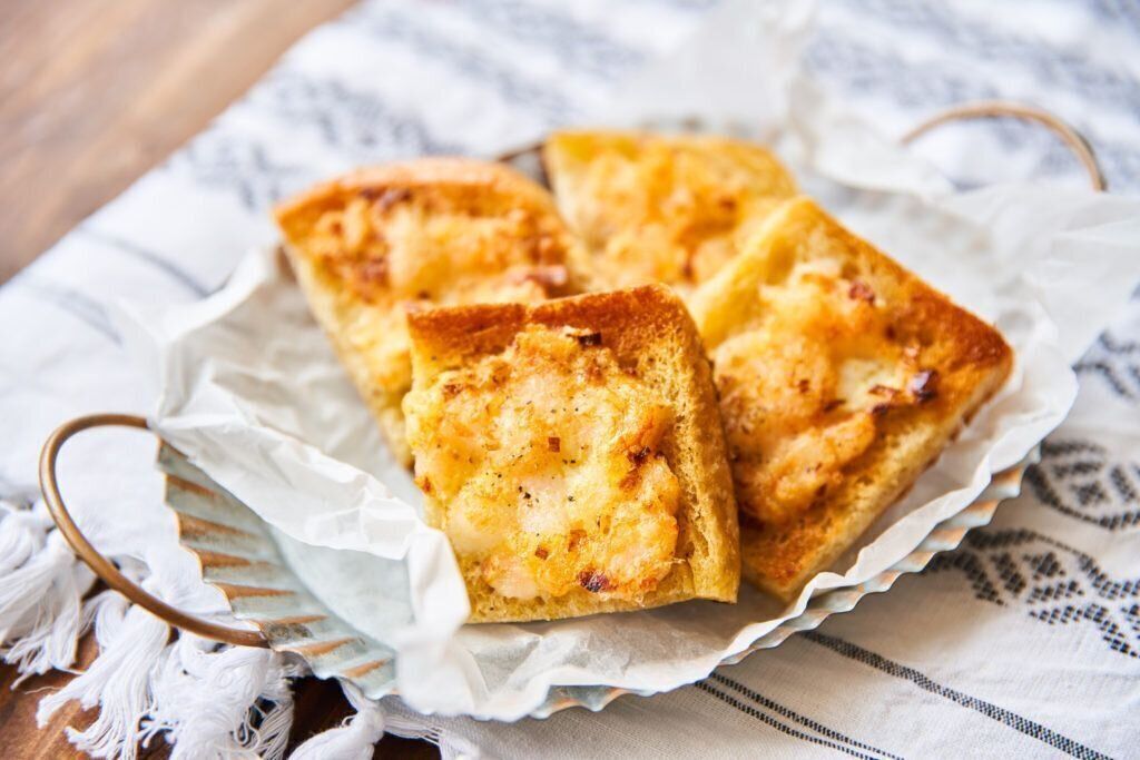 プリプリサクサク、えびトースト（えびパン）