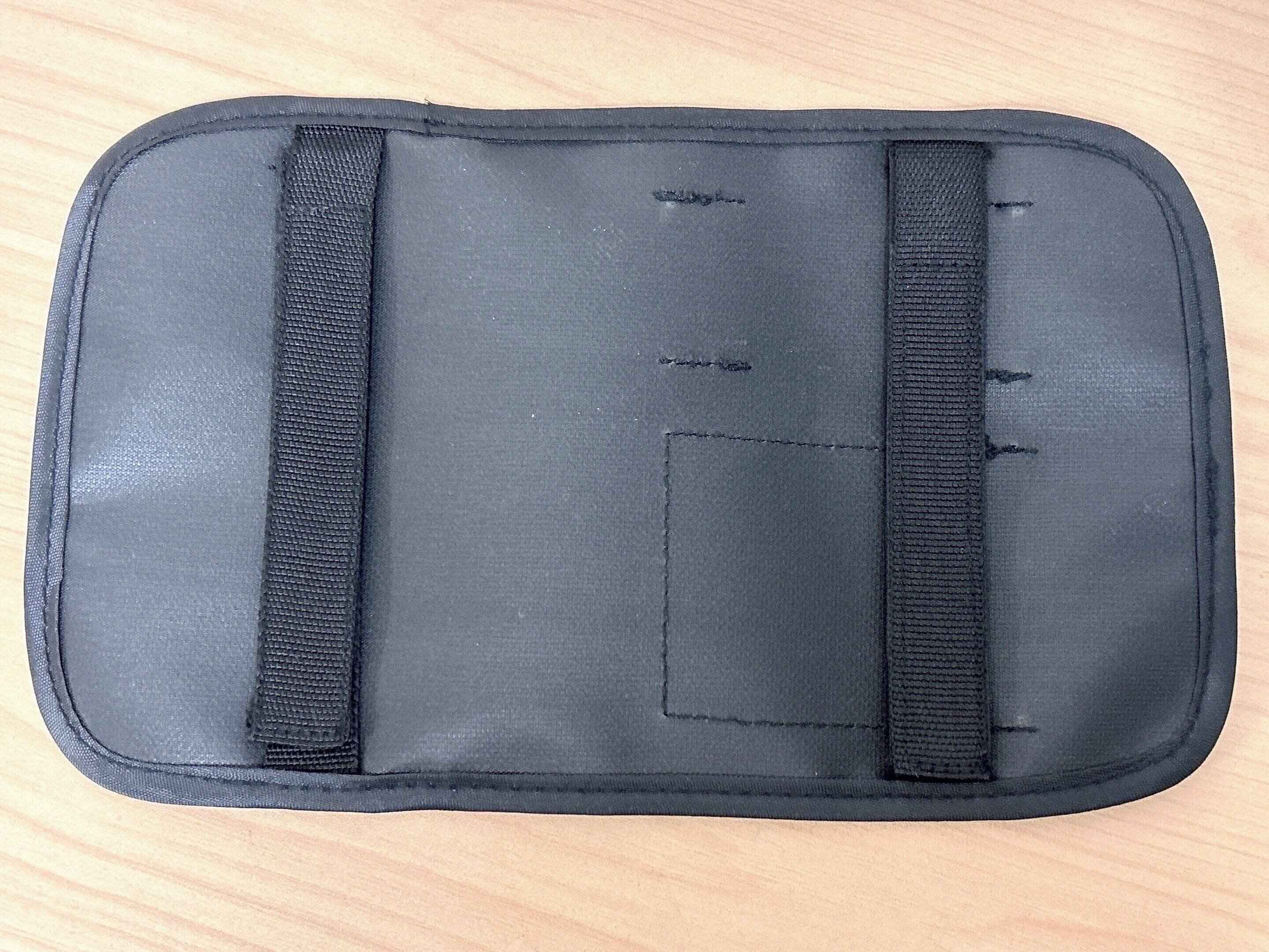 セリアサンバイザーポケット