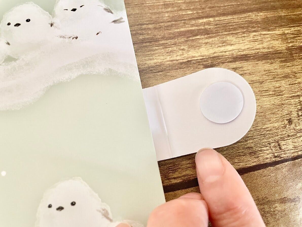 マグネット付きでピタッと閉まる