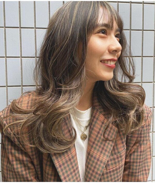 40代女性におすすめロングヘア46選 22最新 おしゃれなヘアカタログで似合う髪型が絶対見つかる サンキュ