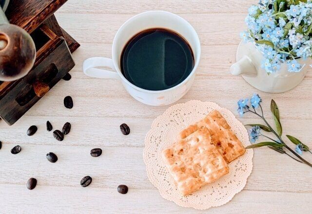 コーヒーとクッキーでお茶の時間