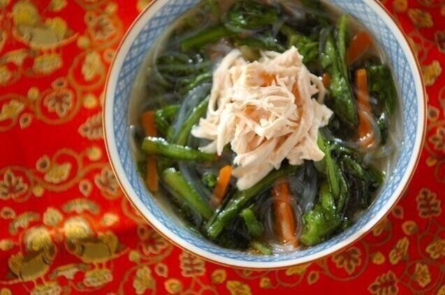 春菊とささ身の春雨スープ