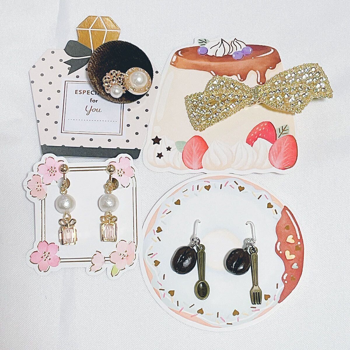 メッセージカードをアクセサリー台紙に