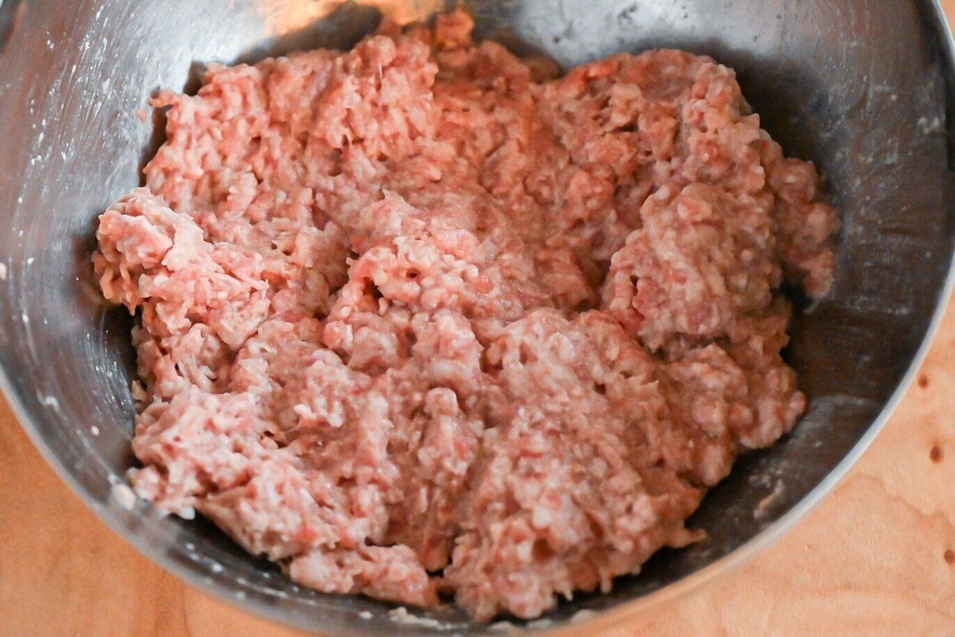 ボウルに入った肉だね