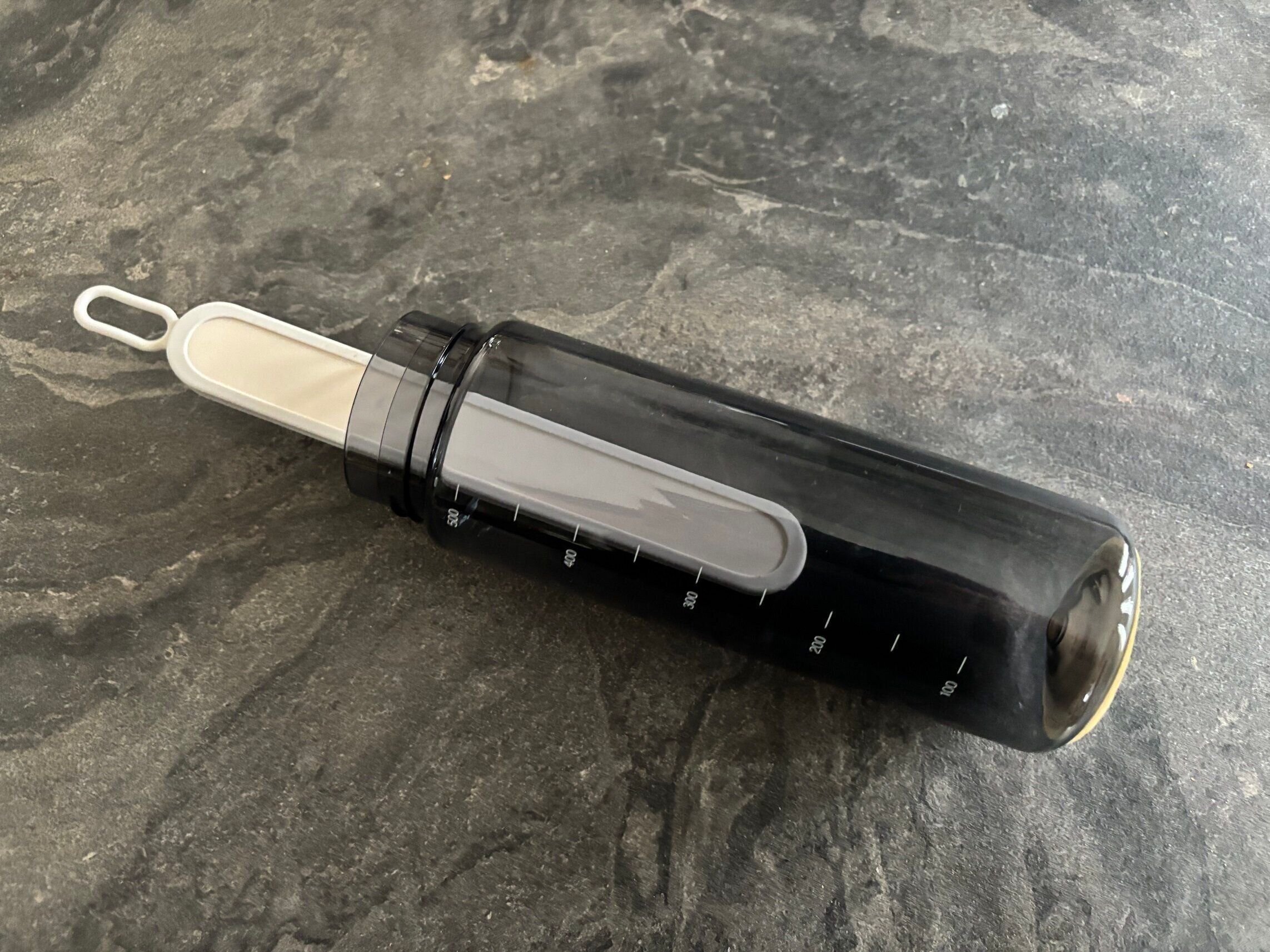 【無印で買うが正解】水筒が手放せない季節、水筒を素早く乾かすアイテムが優秀すぎ！