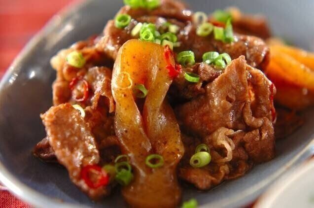 こんにゃく入り牛肉のピリ辛炒め煮